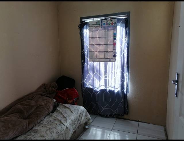 2 BEDROOM HOUSE FOR SALE IN STRETFORD